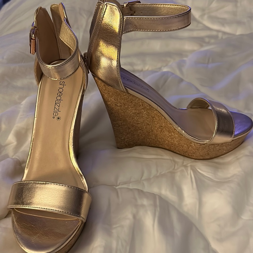 Never worn